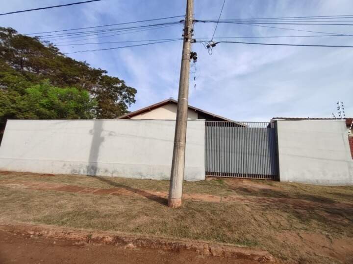Casa com 3 quartos no BNH III Plano em Dourados/MS