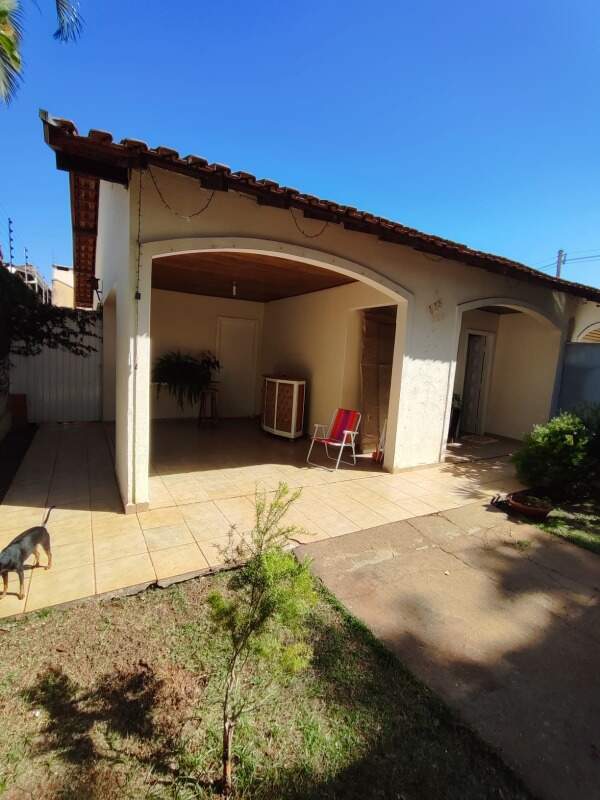 Casa com 3 quartos sendo 1 suíte no BNH III Plano em Dourados/MS — foto 2