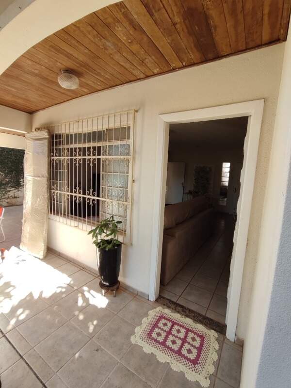 Casa com 3 quartos sendo 1 suíte no BNH III Plano em Dourados/MS — foto 3