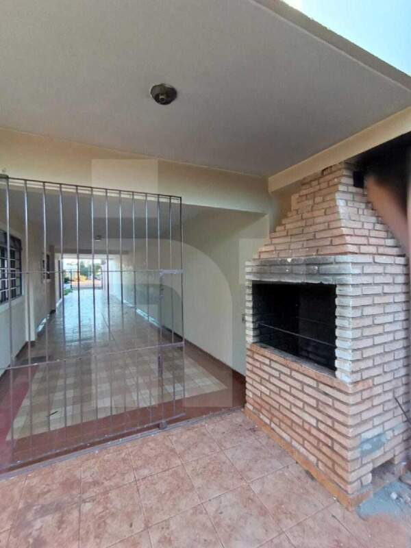 Casa com 4 quartos sendo 1 suíte no Centro em Dourados/MS — foto 13