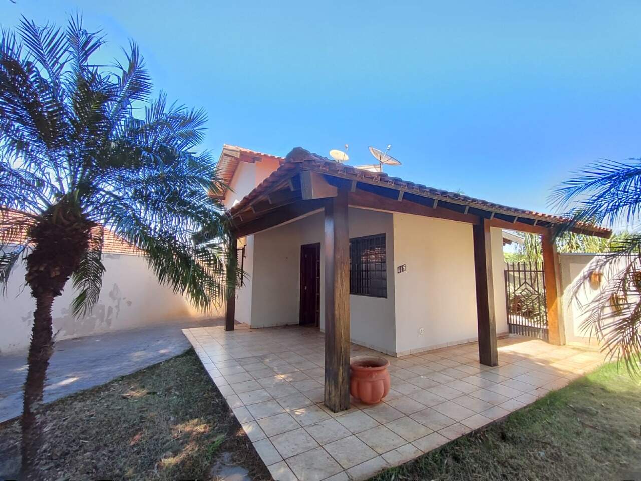 Casa com 3 quartos sendo 1 suíte no Jardim Florida II em Dourados/MS — foto 2