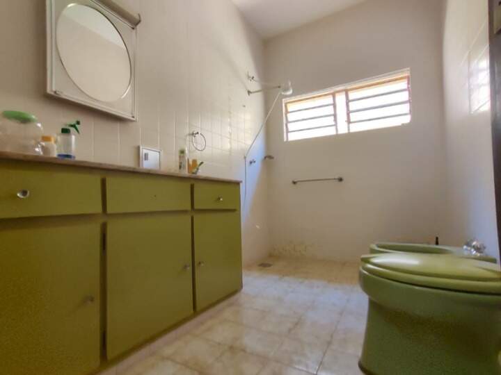 Casa com 6 quartos sendo 3 suítes no Vila Progresso em Dourados/MS — foto 15