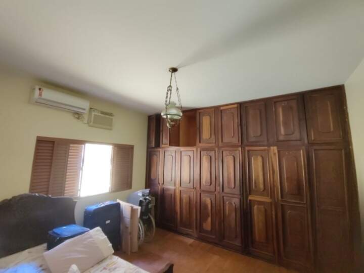 Casa com 6 quartos sendo 3 suítes no Vila Progresso em Dourados/MS — foto 8