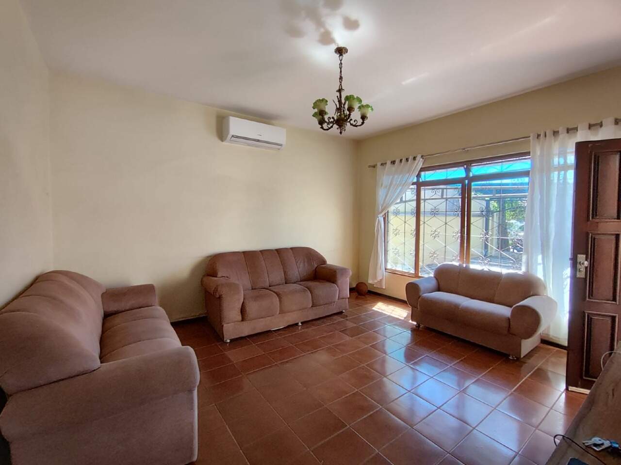 Casa com 6 quartos sendo 3 suítes no Vila Progresso em Dourados/MS — foto 6