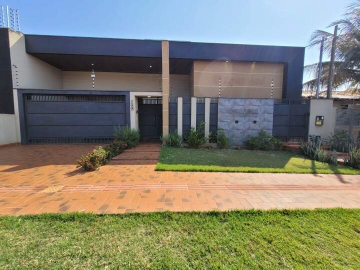 Casa com 3 quartos no Jardim Murakami em Dourados/MS