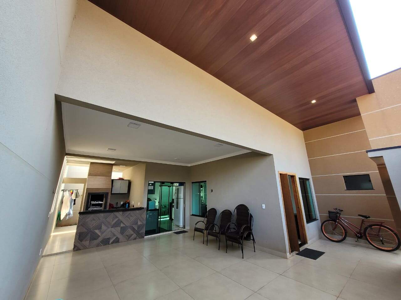 Casa com 3 quartos sendo 1 suíte no Jardim Murakami em Dourados/MS — foto 2