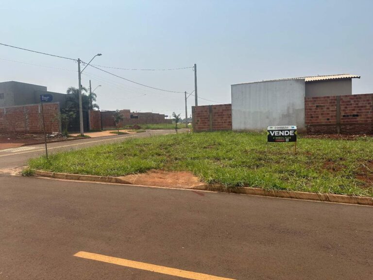 Terreno/Lote no Cidade Jardim II em Dourados/MS