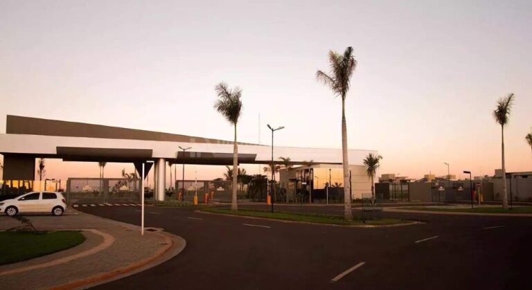 Terreno/Lote no Bourbon Premium em Dourados/MS
