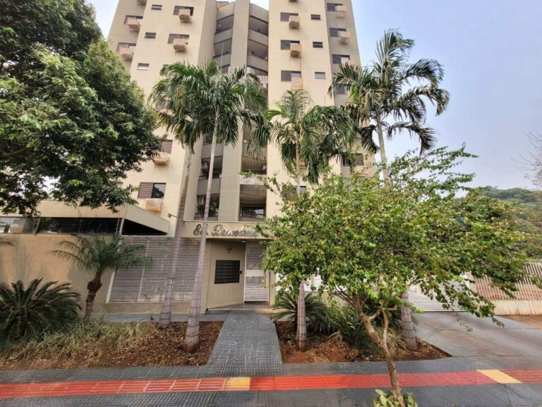 Apartamento com 3 quartos no Jardim América em Dourados/MS