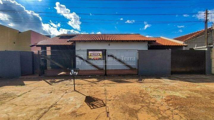 Casa com 2 quartos no Jardim São Pedro em Dourados/MS