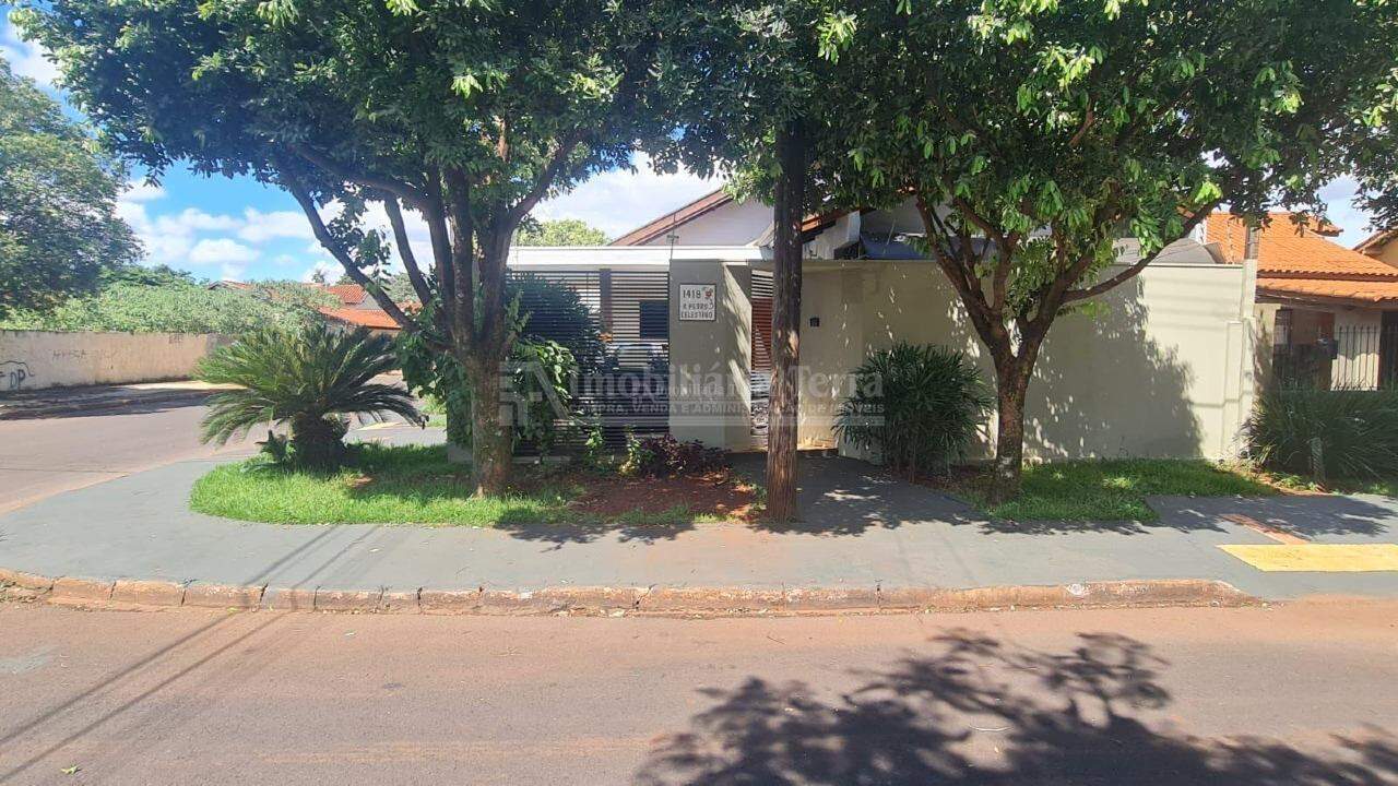 Casa com 4 quartos sendo 1 suíte no Cohafaba I em Dourados/MS — foto 3
