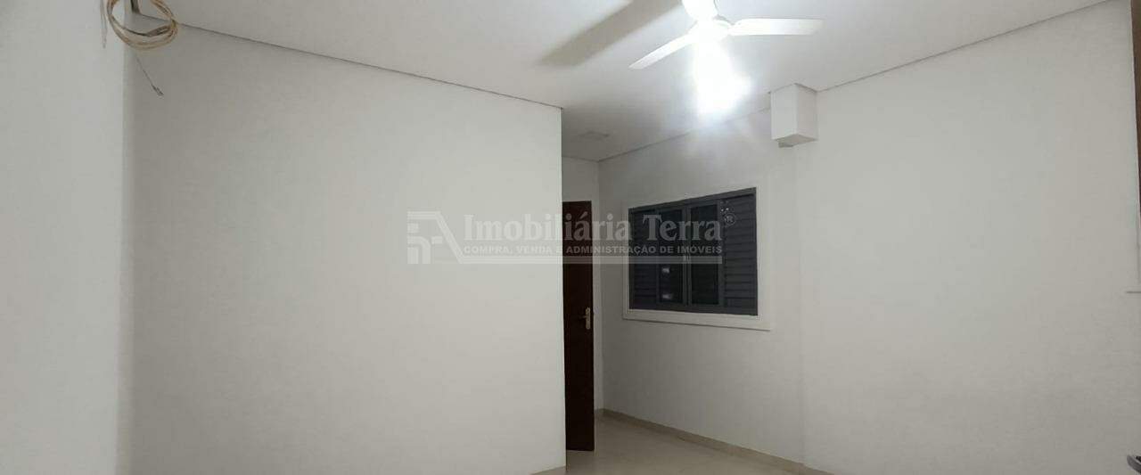 Casa com 4 quartos sendo 1 suíte no Cohafaba I em Dourados/MS — foto 12