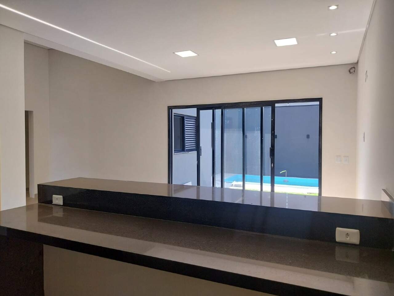 Casa com 3 quartos sendo 1 suíte no Parque dos Coqueiros em Dourados/MS — foto 2