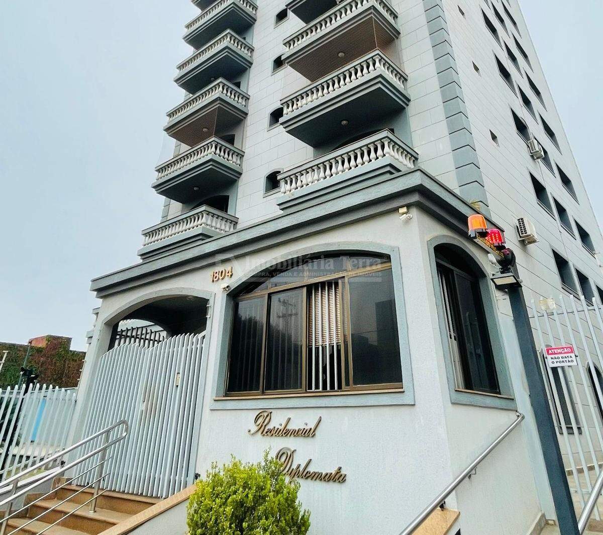 Apartamento com 4 quartos sendo 4 suítes no Jardim Central em Dourados/MS — foto 1