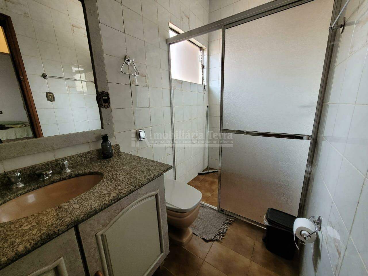 Casa com 6 quartos sendo 1 suíte no Centro em Dourados/MS — foto 15