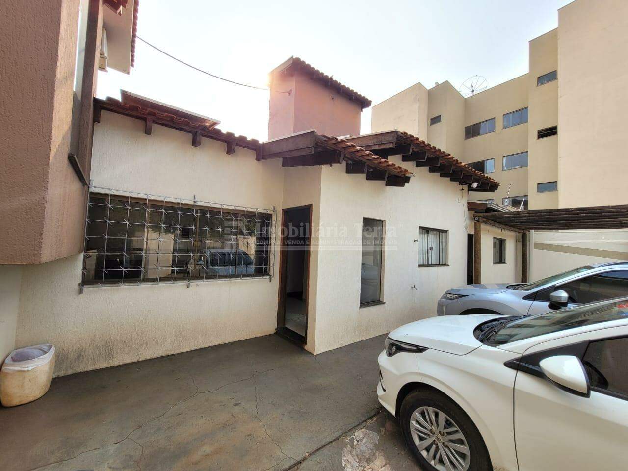 Casa com 6 quartos sendo 1 suíte no Centro em Dourados/MS — foto 6