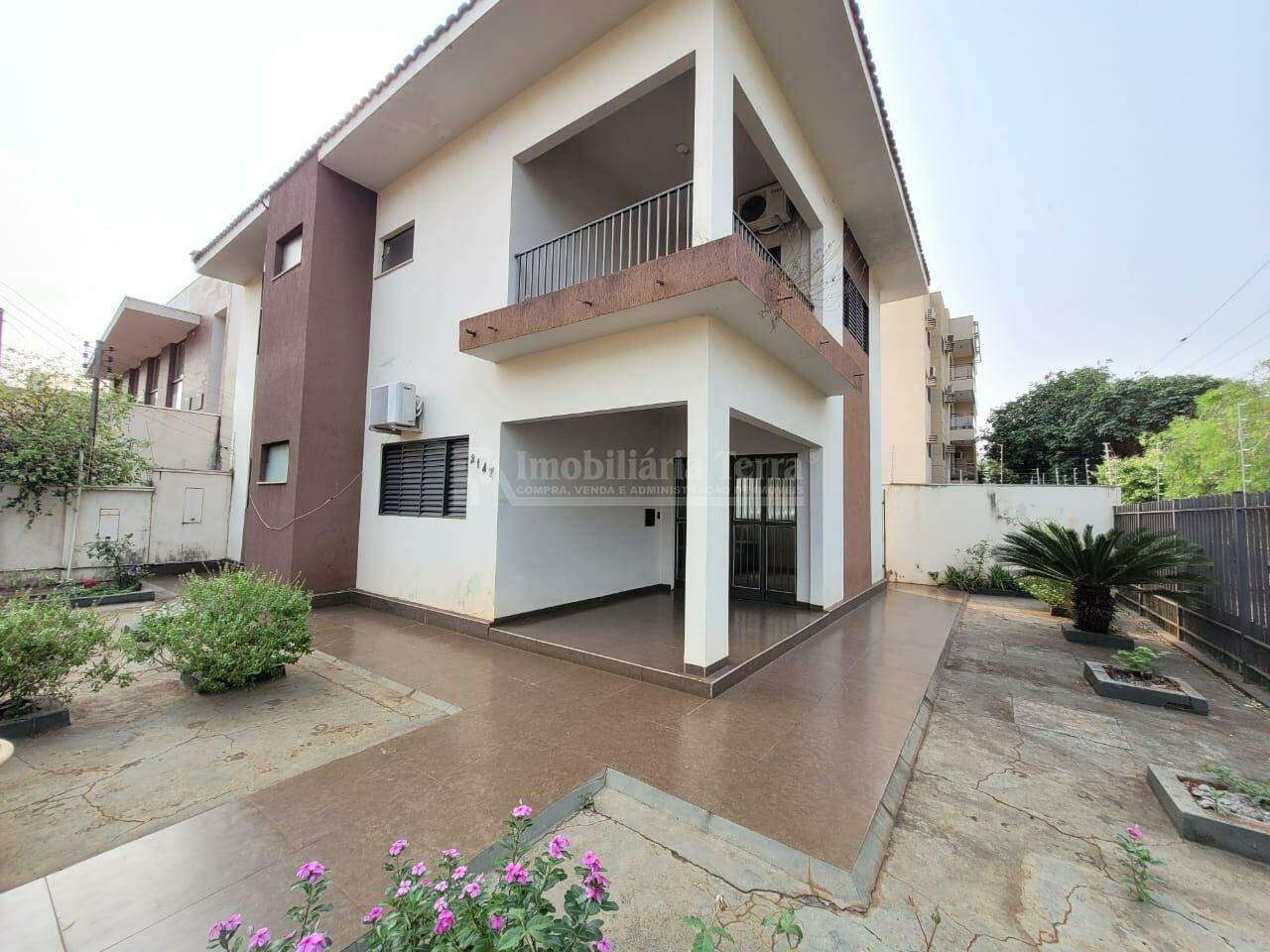 Casa com 6 quartos sendo 1 suíte no Centro em Dourados/MS — foto 4