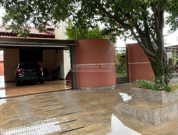 Casa com 4 quartos sendo 1 suíte no Jardim Tropical em Dourados/MS — foto 1