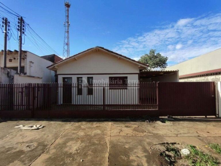 Casa com 2 quartos no Centro em Dourados/MS