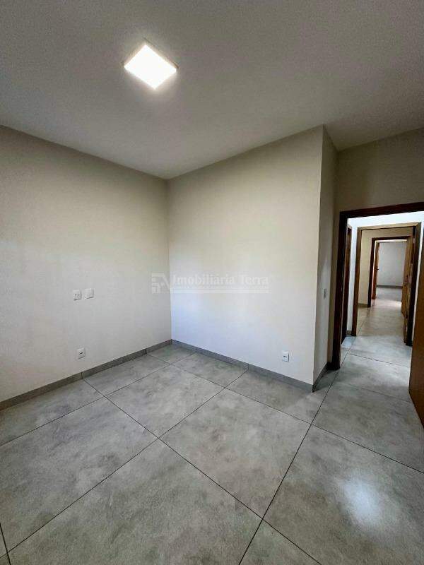 Casa com 3 quartos sendo 1 suíte no Residencial Monte Carlo em Dourados/MS — foto 28