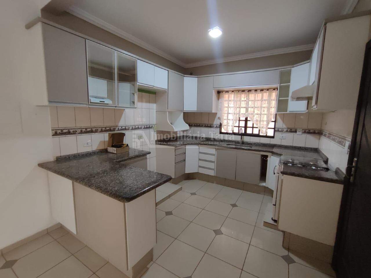 Casa com 5 quartos sendo 1 suíte no Vila Rui Barbosa em Dourados/MS — foto 4