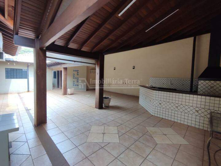 Casa com 5 quartos sendo 1 suíte no Vila Rui Barbosa em Dourados/MS — foto 15