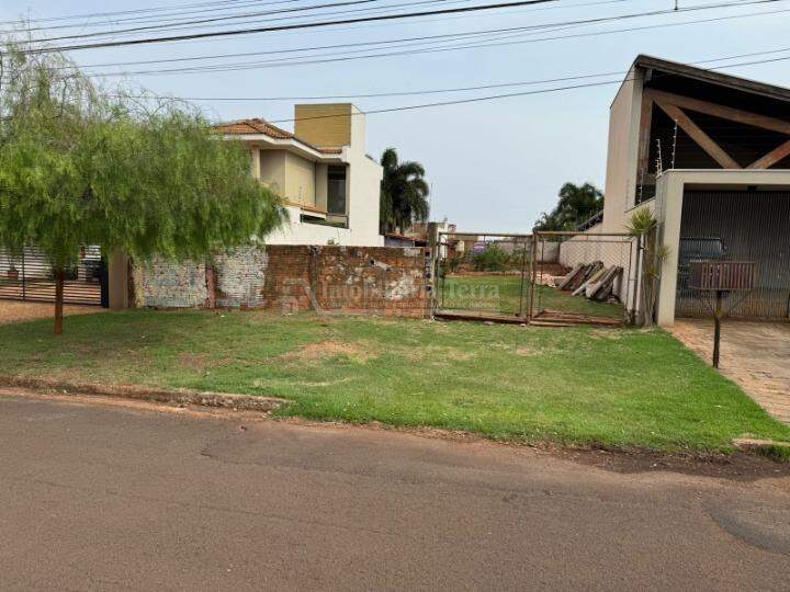 Terreno/Lote no Alto das Paineiras em Dourados/MS
