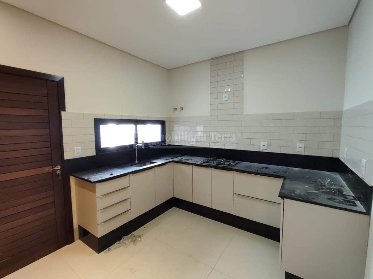 Casa com 3 quartos sendo 1 suíte no Jardim Cristhais em Dourados/MS — foto 7