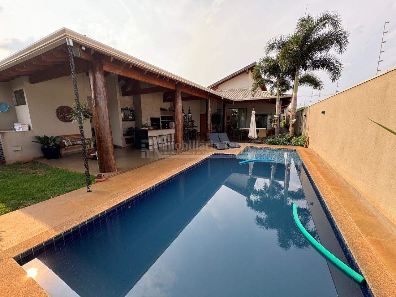 Casa com 3 quartos sendo 3 suítes no Alto das Paineiras em Dourados/MS — foto 21