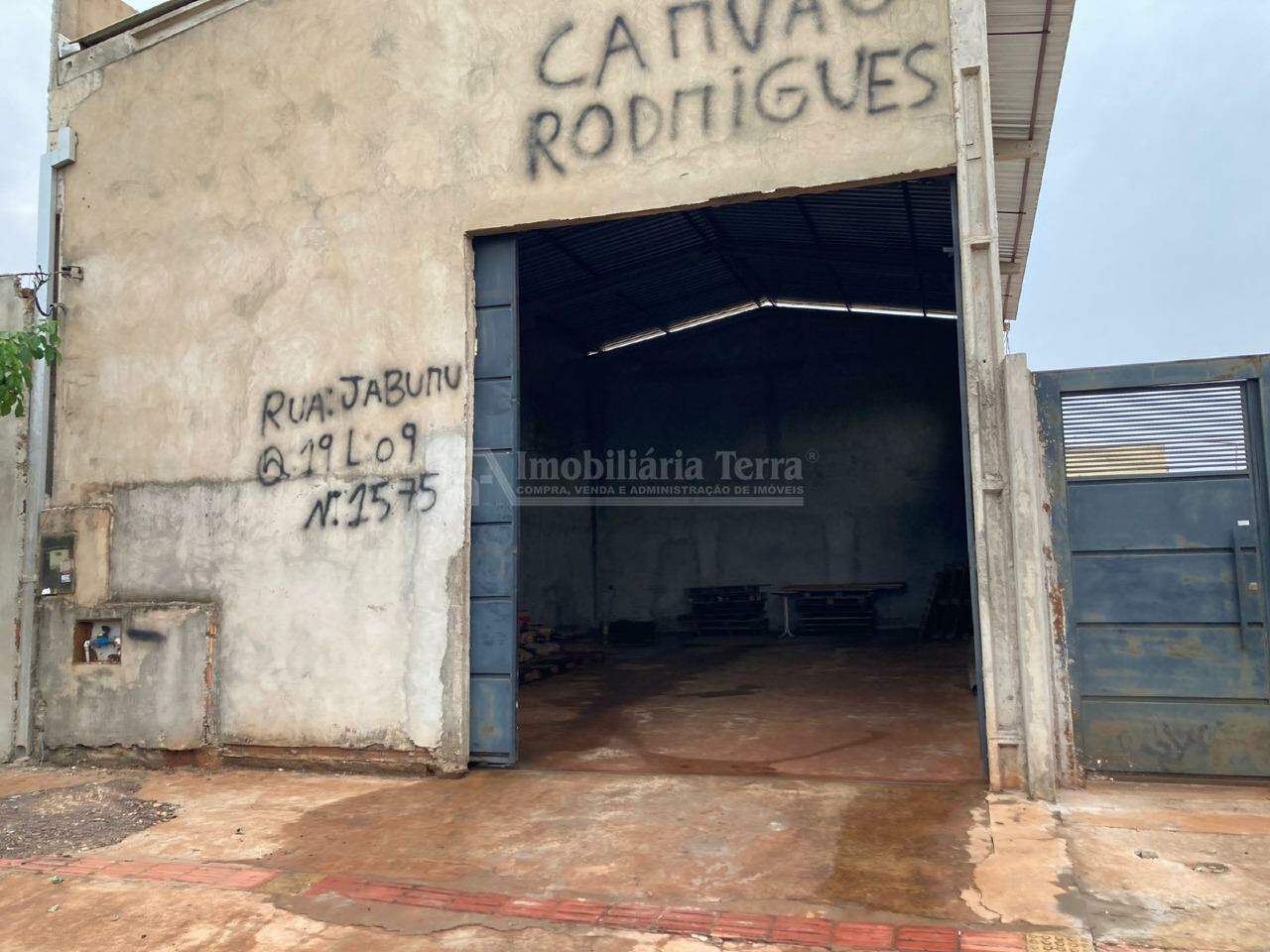 Barracão no Esplanada em Dourados/MS