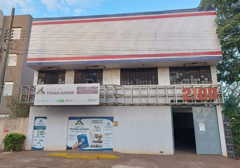 Prédio no Jardim Caramuru em Dourados/MS