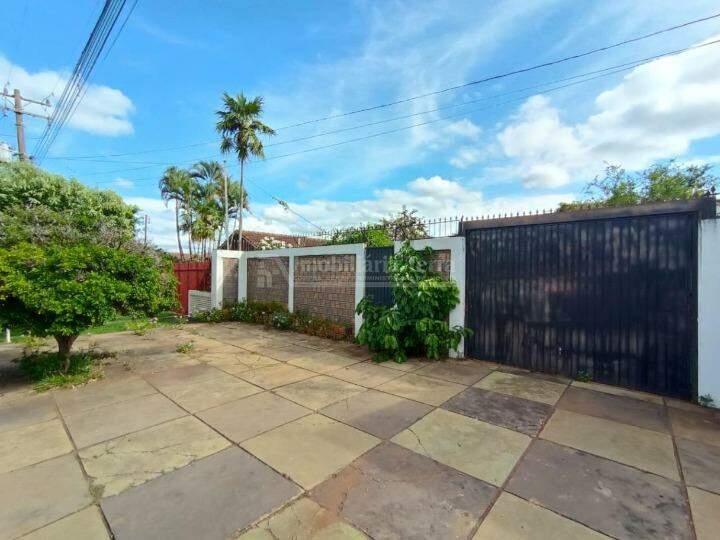 Casa com 3 quartos no Jardim Maringá em Dourados/MS