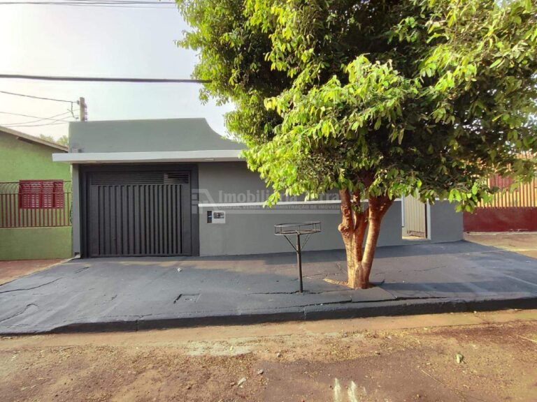 Casa com 3 quartos no Campo Dourado em Dourados/MS