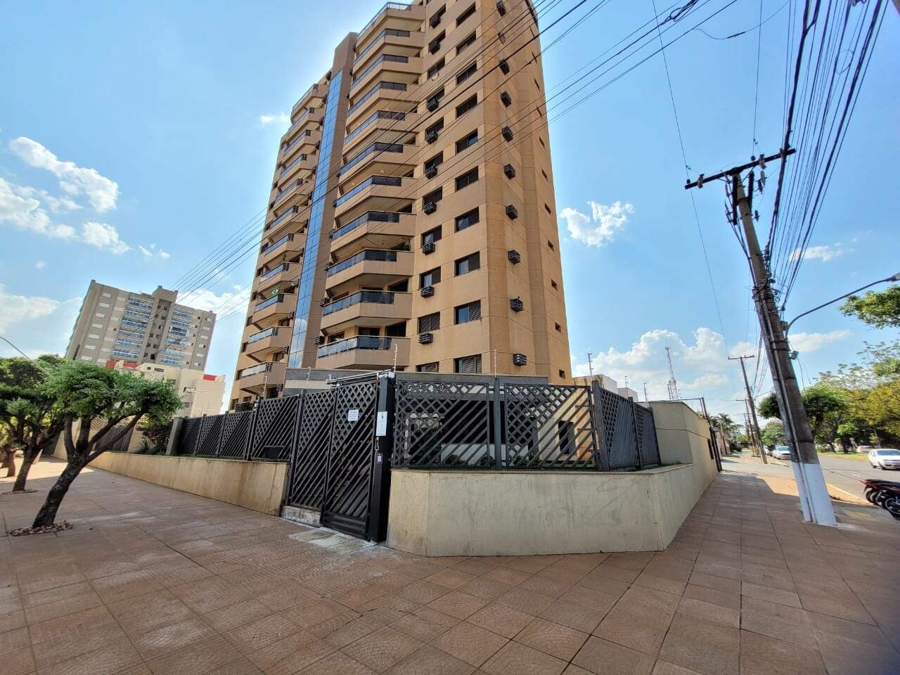 Apartamento com 3 quartos sendo 1 suíte no Jardim América em Dourados/MS — foto 1