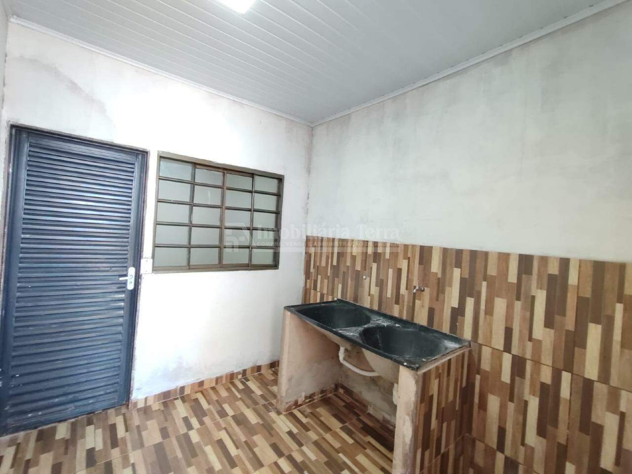 Casa com 3 quartos sendo 1 suíte no Jardim Esplanada em Dourados/MS — foto 12