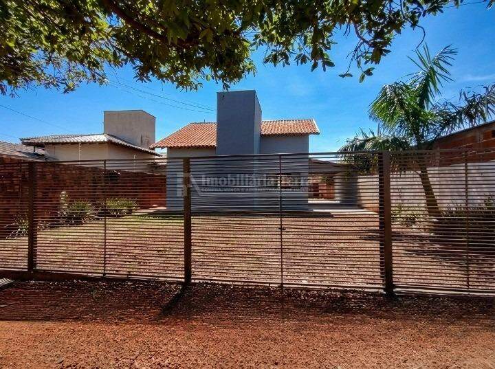 Casa com 2 quartos no Jardim Vitória em Dourados/MS