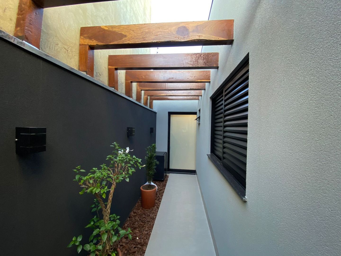Casa com 3 quartos sendo 1 suíte no Cidade Jardim I em Dourados/MS — foto 7