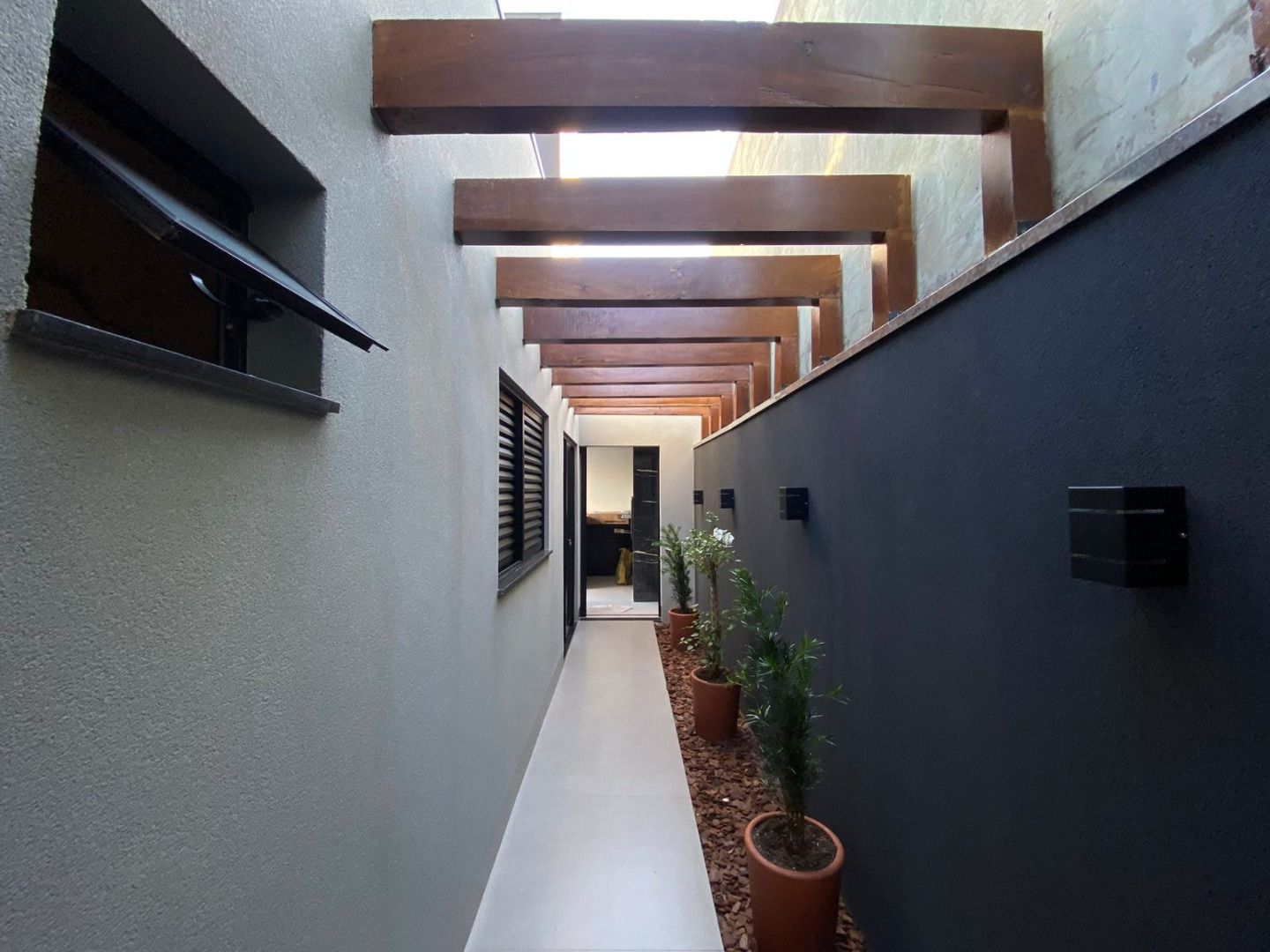 Casa com 3 quartos sendo 1 suíte no Cidade Jardim I em Dourados/MS — foto 6