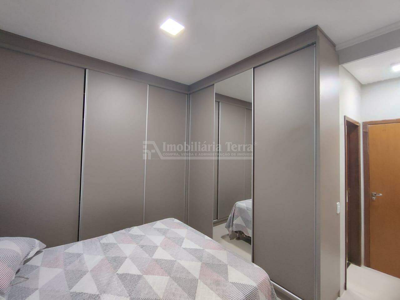 Casa com 3 quartos sendo 1 suíte no Jardim Flórida em Dourados/MS — foto 10