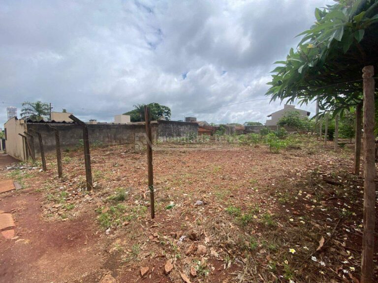 Terreno/Lote no Vila Tonani em Dourados/MS