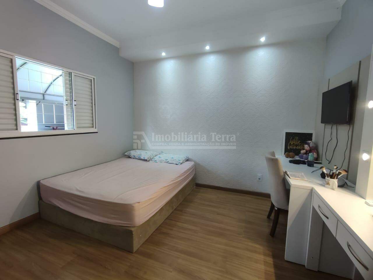 Casa no Parque Alvorada, foto 8 de 18