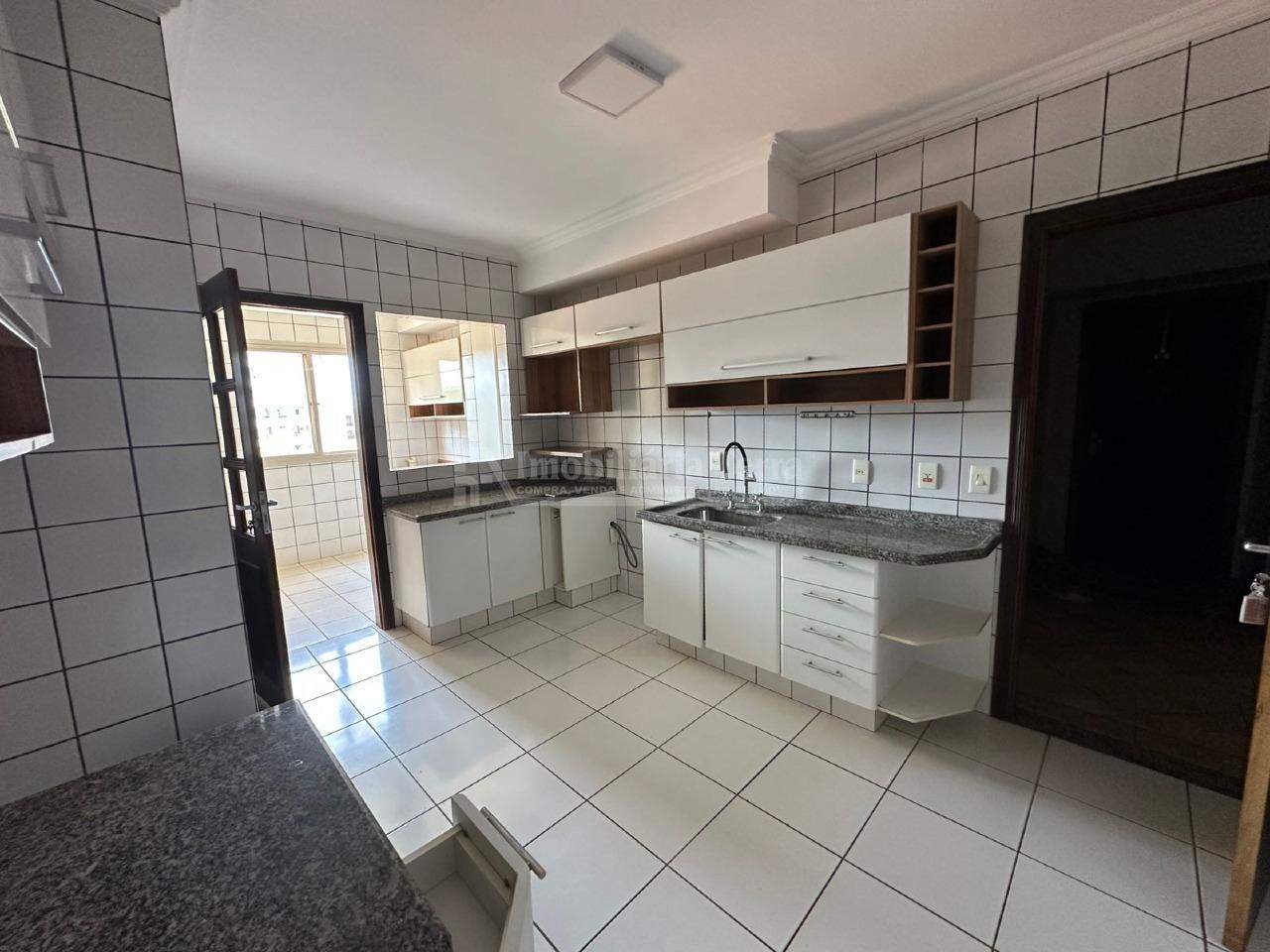Apartamento na Vila Tonani I, foto 2 de 16