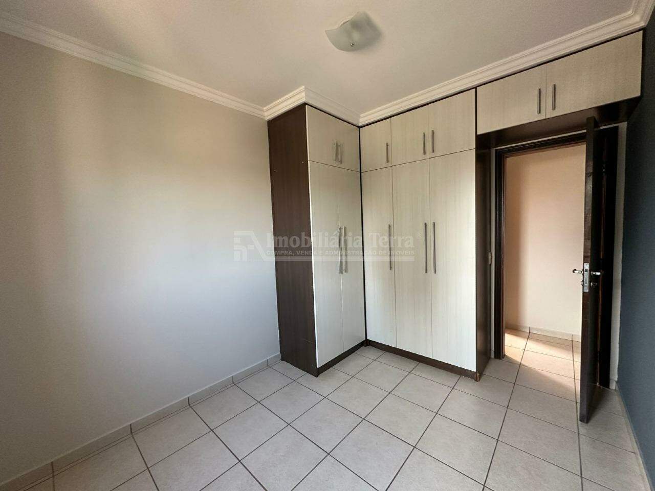 Apartamento com 4 quartos sendo 1 suíte no Vila Tonani I em Dourados/MS — foto 10