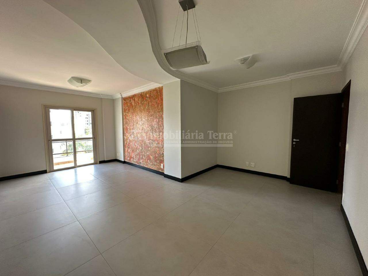 Apartamento com 4 quartos sendo 1 suíte no Vila Tonani I em Dourados/MS — foto 4