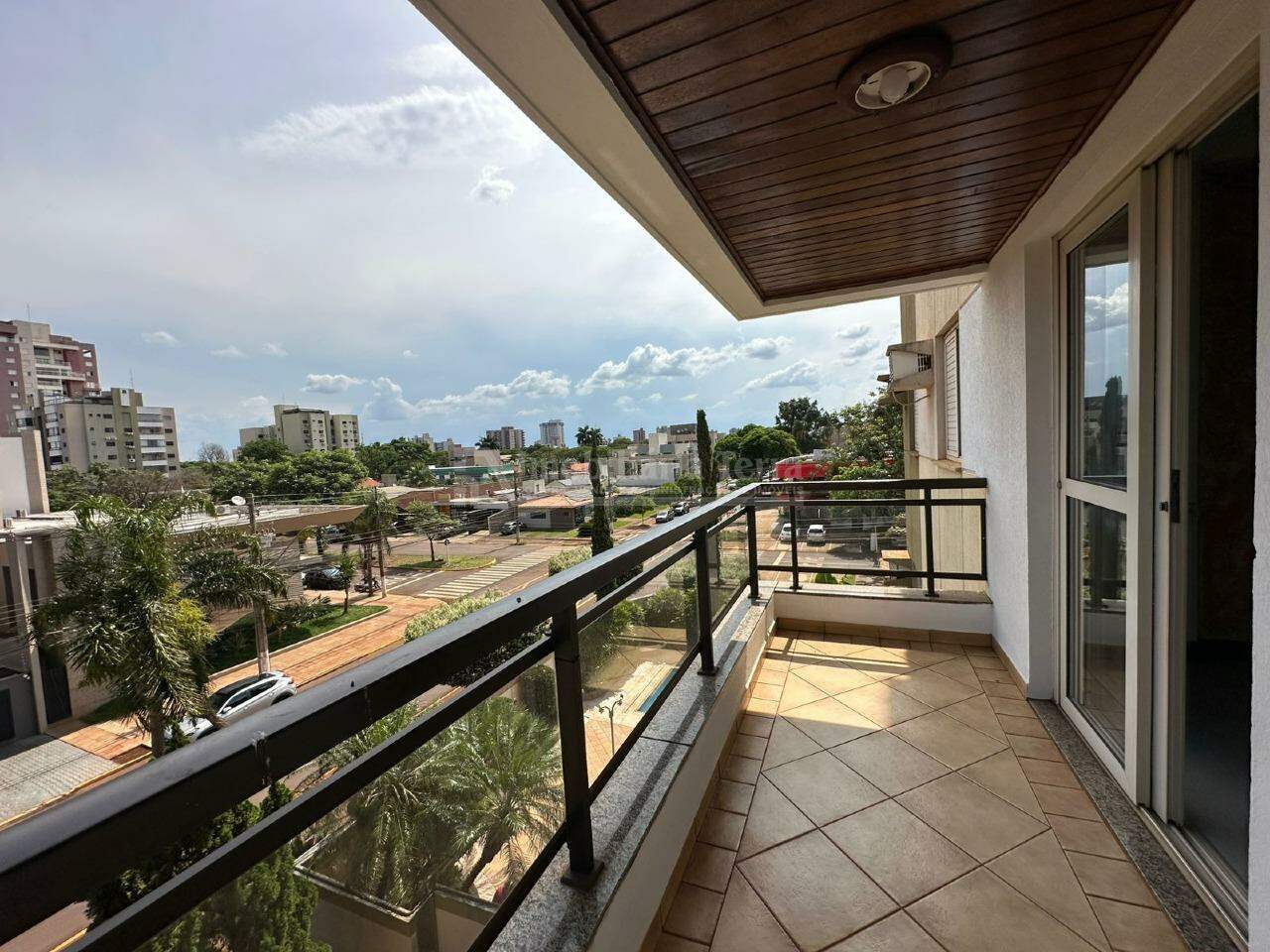 Apartamento com 4 quartos sendo 1 suíte no Vila Tonani I em Dourados/MS — foto 16