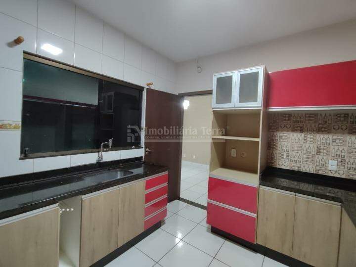 Casa com 3 quartos sendo 1 suíte no Residencial Monte Carlo em Dourados/MS — foto 4