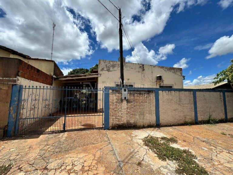 Casa com 2 quartos no Jardim Santo André em Dourados/MS