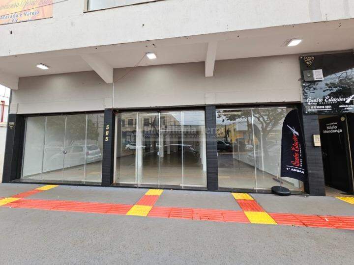 Salão Comercial no Centro em Dourados/MS — foto 1