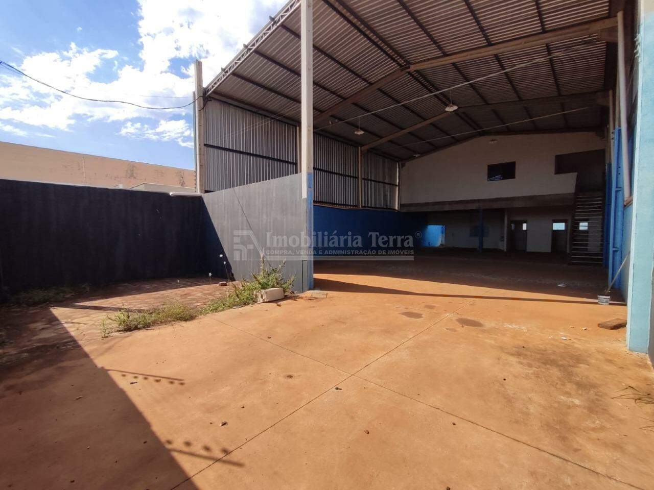 Barracão no Jardim Boa Vista em Dourados/MS — foto 3