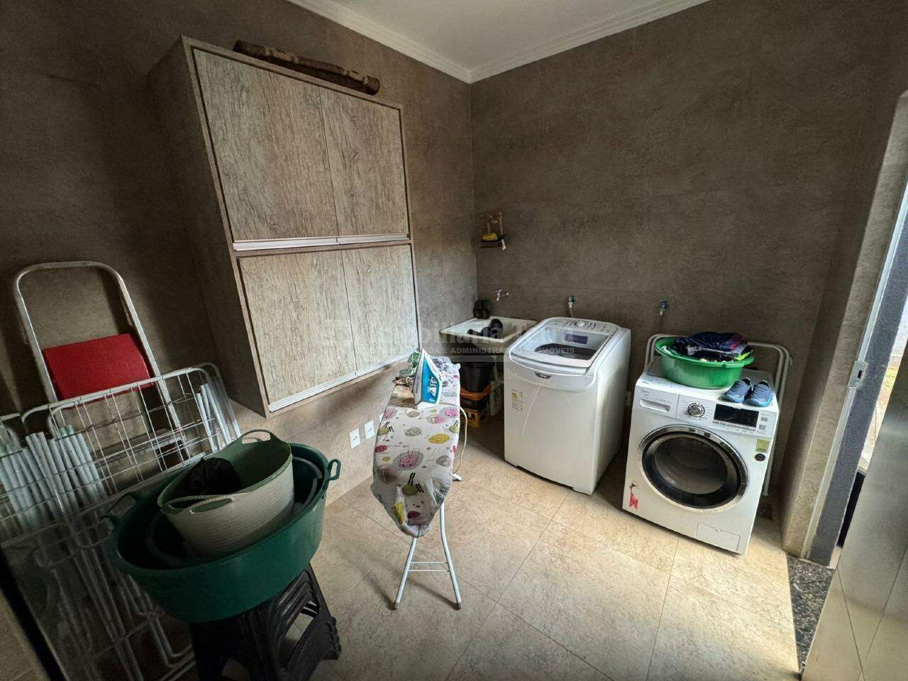 Casa com 4 quartos sendo 2 suítes no Jardim Paulista em Dourados/MS — foto 16